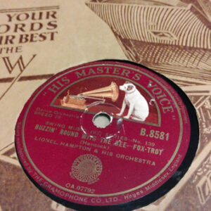 Lionel Hampton And His Orchestra – Buzzin' Round With The Bee / Whoa ! Babe (Shellac 10" 78 RPM, 1937)