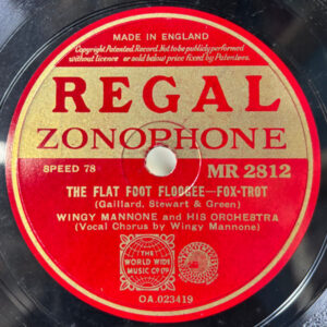 Wingy Manone & His Orchestra – The Flat Foot Floogee / Martha (Shellac 10" 78 RPM, 1938)